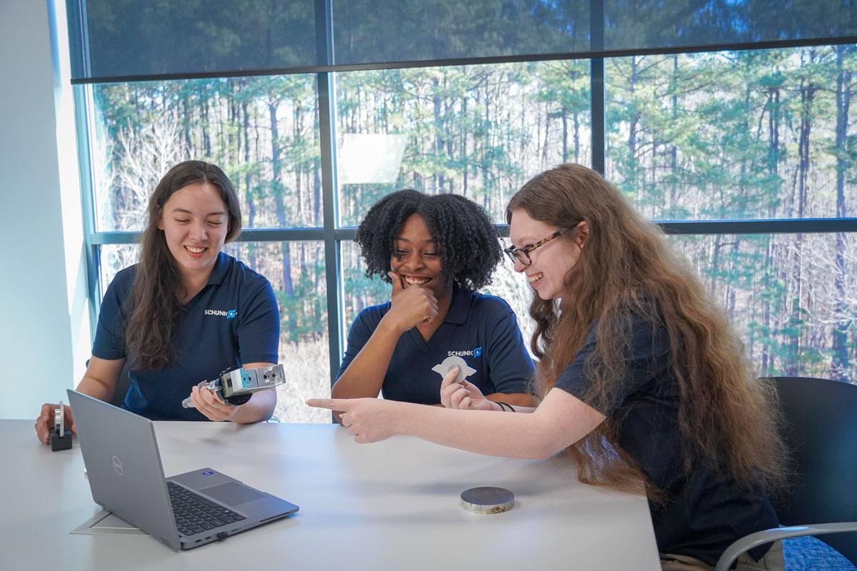 Schunk Young Women